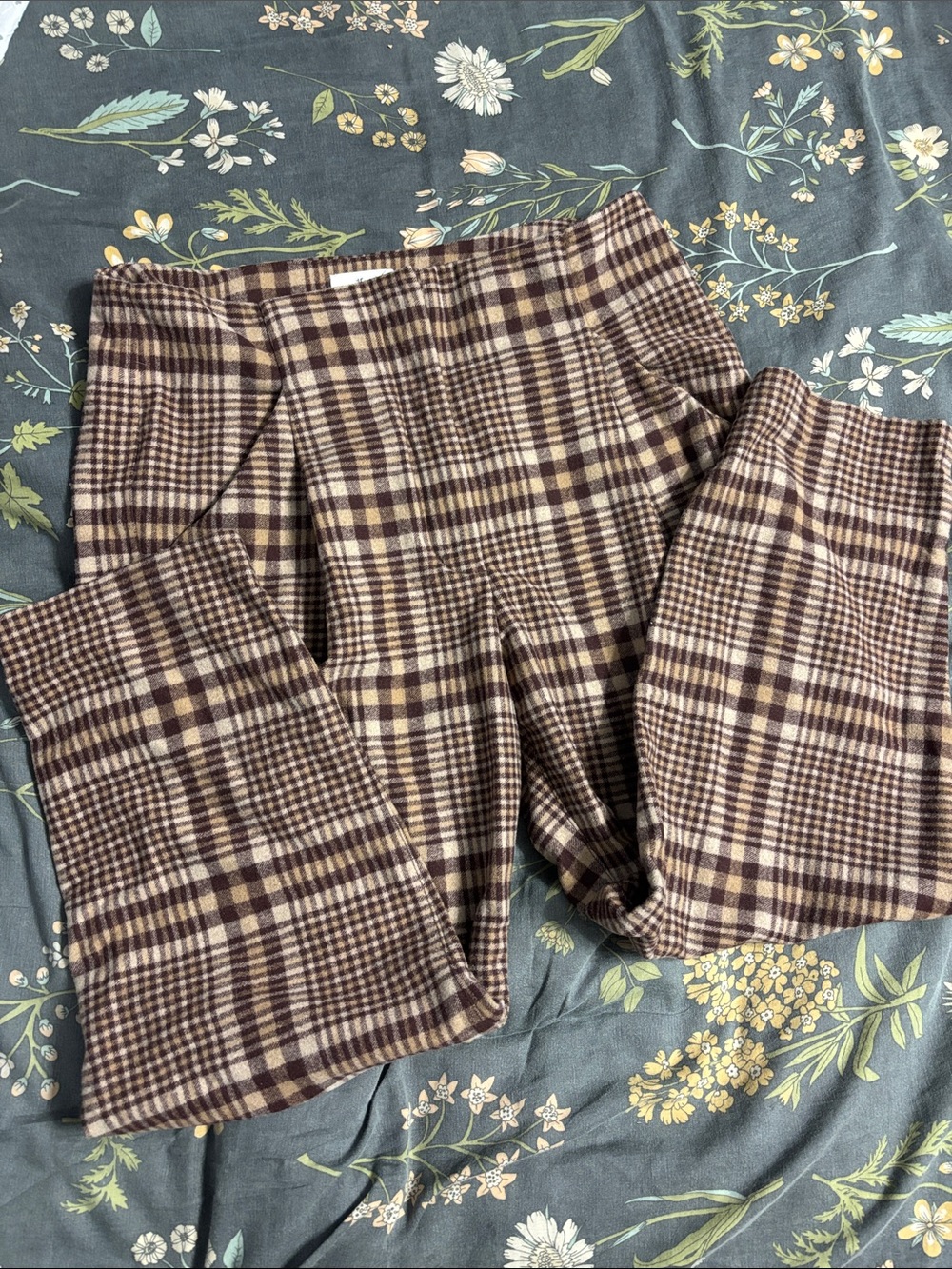 Aritzia Wilfred Wool Blend Brown Plaid High-Waist Straight-Leg Trousers Size 10